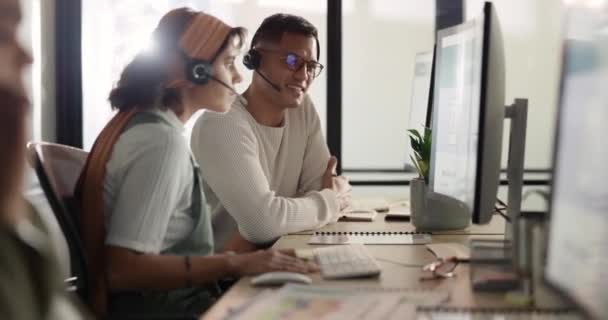 Call Center Customer Service Collaboration Consulting Team Working Together Help — Stock videók