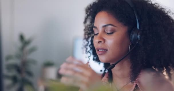 Headache Frustrated Black Woman Call Center Stress Working Customer Services — Vídeo de Stock