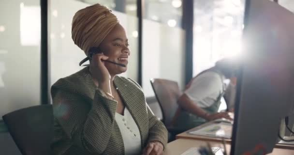 Happy Crm Customer Service Face Consultant Black Woman Smile Success — Stock videók
