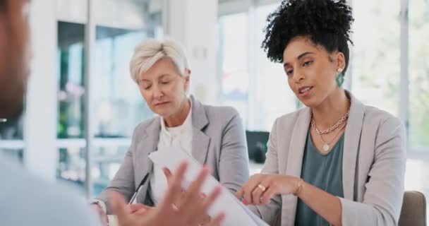 Teamwork Documents Women Business Meeting Planning Strategy Marketing Report Collaboration — Stockvideo