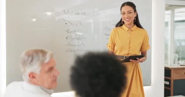 Presentation Business Meeting Woman Tablet Leadership Planning Company Finance Strategy — Vídeo de Stock