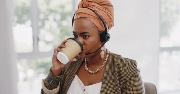 Call Center Customer Service Black Woman Consultant Office Consulting Online — Vídeo de Stock