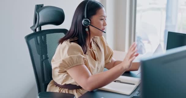Call Center Customer Support Asian Woman Talking Documents Paperwork Report — Vídeo de Stock