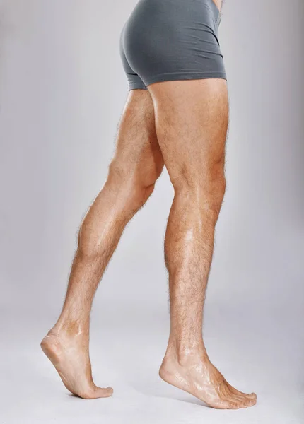 Man Legs Muscles Studio Background Fitness Check Workout Training Goals — Stok fotoğraf