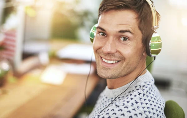 Soundtrack Success Cropped Portrait Businessman Listening Music While Working Office — Stock Fotó
