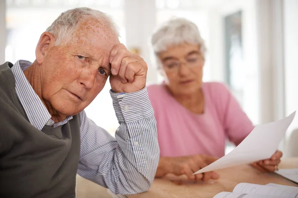 Matter Could Become Real Problem Two Elderly People Discussing Document — Stockfoto
