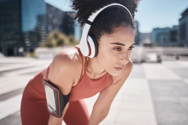 Phone Fitness App Headphones Tired Black Woman Runner Stop Relax — Zdjęcie stockowe