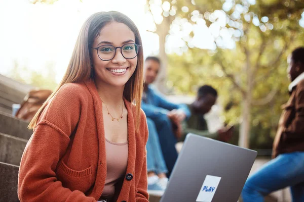Student Laptop Woman Smile Portrait University Education Scholarship Outdoor Learning — Foto de Stock