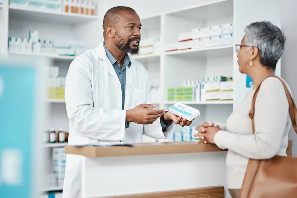 Healthcare Pharmacist Woman Counter Medicine Prescription Drugs Purchase Drug Store — Foto Stock