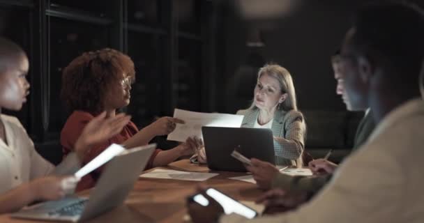 Night Business People Meeting Collaboration Office Teamwork Documents Deadline Startup — Stok video