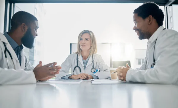 Healthcare Meeting Team Doctors Talking Hospital Clinic Health Care Facility — Foto Stock