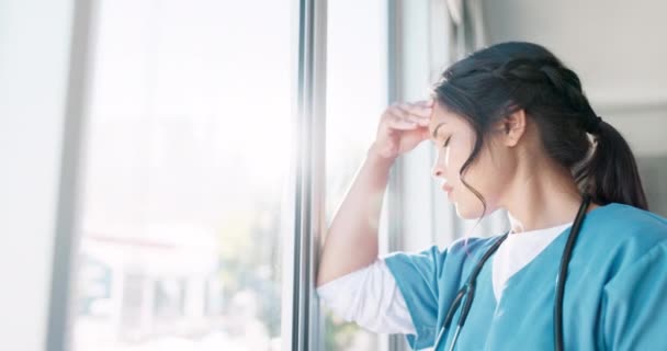 Doctor Stress Anxiety Window Woman Medic Headache Sad Hospital Workplace — Video Stock
