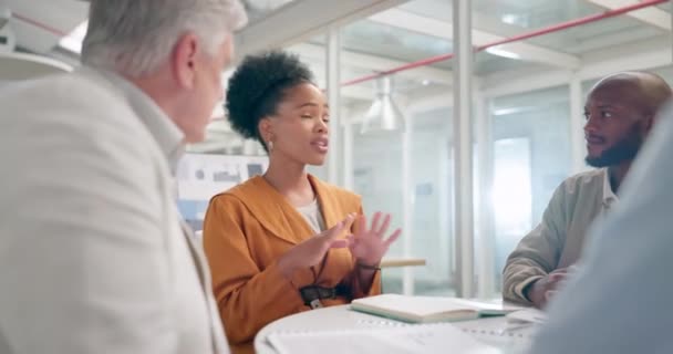Talking Black Woman Meeting Strategy Planning Digital Marketing Training Brand — Stok video