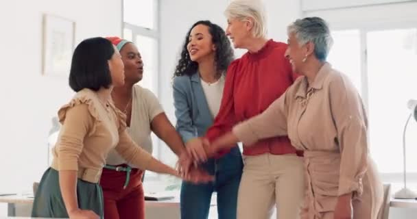 Collaboration High Five Applause Business Woman Team Standing Hands Huddle — Vídeo de Stock