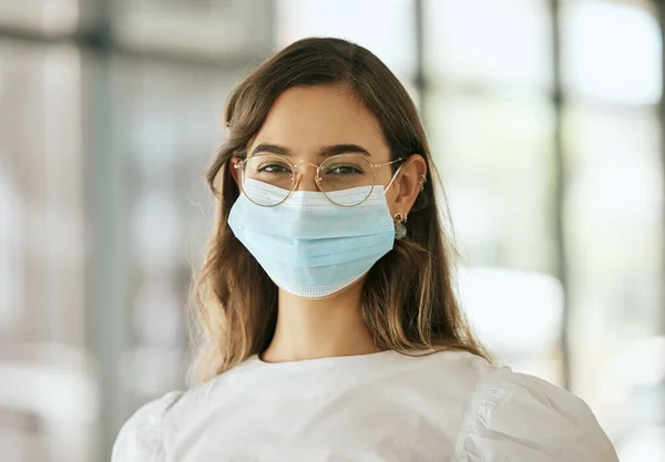 Business Woman Wearing Protective Face Mask Office Safety Protection Covid — Fotografia de Stock
