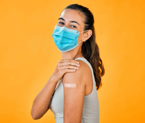 Mixed Race Covid Vaccinated Woman Showing Plaster Arm Wearing Surgical — Fotografia de Stock