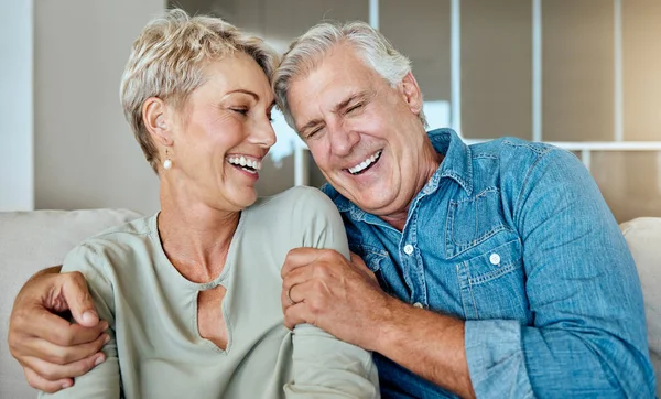 Happy Relaxed Mature Retired Couple Talking Laughing Together Living Room — 스톡 사진