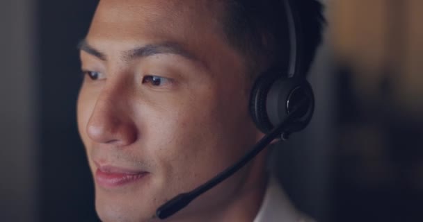 Call Center Consultant Man Face Contact Phone Call Zoom Communication — Vídeo de Stock