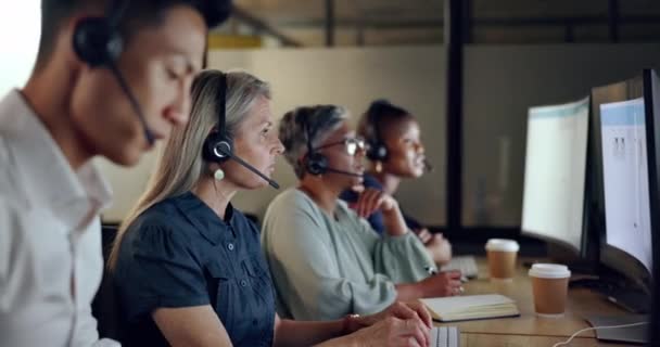 Senior Call Center Consultant Woman Contact Crm Talking Customer Service — Vídeo de stock