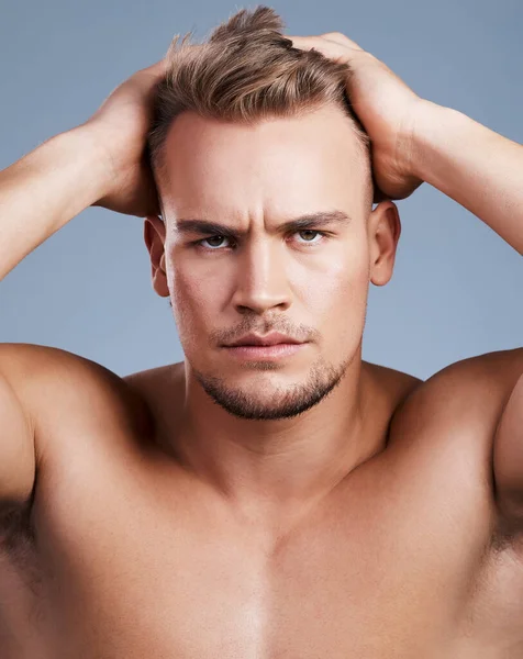 Need Barber Studio Shot Handsome Young Man Posing Grey Background — Φωτογραφία Αρχείου