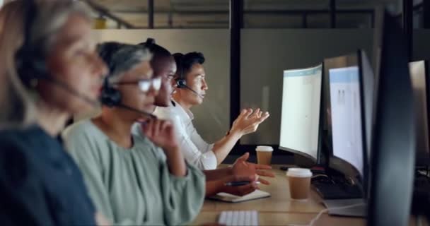 Call Center Business People Night Communication Global Office Telemarketing Diversity — Stock videók