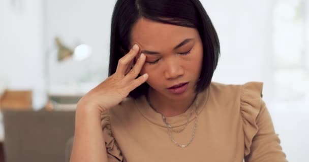 Stress Headache Sad Asian Woman Office Pain Fear Mental Health — Stockvideo
