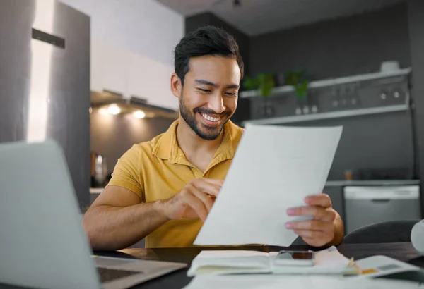 Planning Smile Asian Man Paperwork Laptop Finance Budget Entrepreneurship Tax — 图库照片