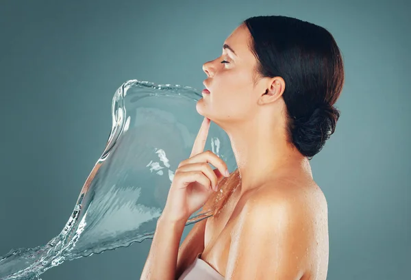 Skin Skincare Water Splash Woman Body Hygiene Hydration Isolated Studio — 图库照片