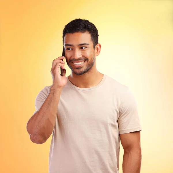 Man Studio Happy Phone Call Conversation Listening Smile Information News — Fotografia de Stock