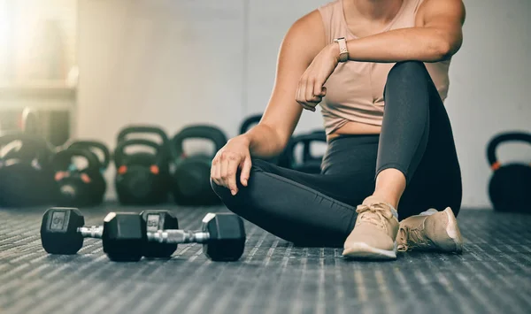 Dumbbells Gym Woman Health Studio Club Floor Ready Training Exercise — 스톡 사진