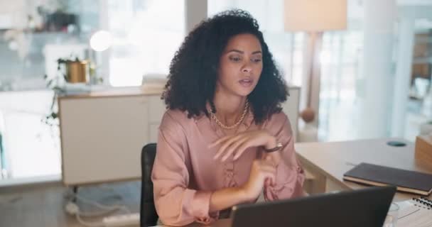 Laptop Business Black Woman Stress Tired Headache Office Fatigue Anxiety — 图库视频影像