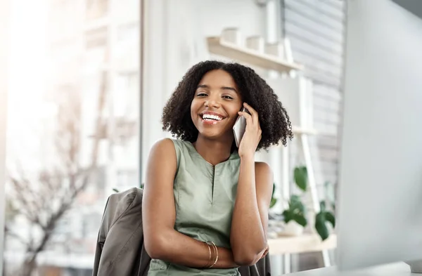 Call Ill Make Happen Young Businesswoman Using Mobile Phone Her — Foto Stock