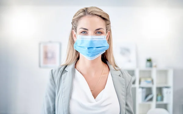 Woman Office Portrait Mask Covid Safety Health Stop Spread Workplace — Fotografia de Stock