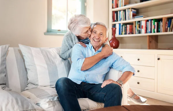 Luckiest Guy What Senior Couple Spending Quality Time Home — 스톡 사진