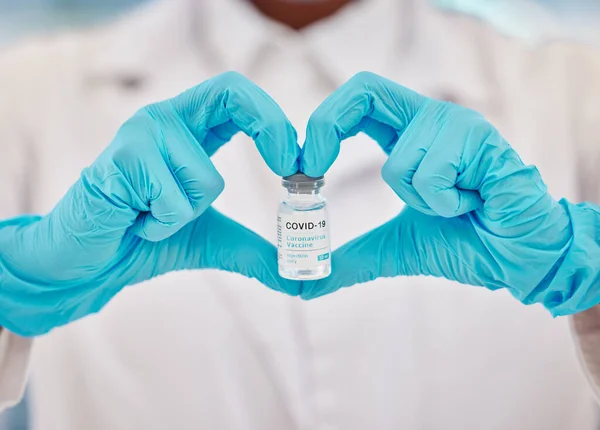 Doctor Hands Heart Covid Vaccine Hospital Treatment Clinic Wellness Healthcare — Stockfoto