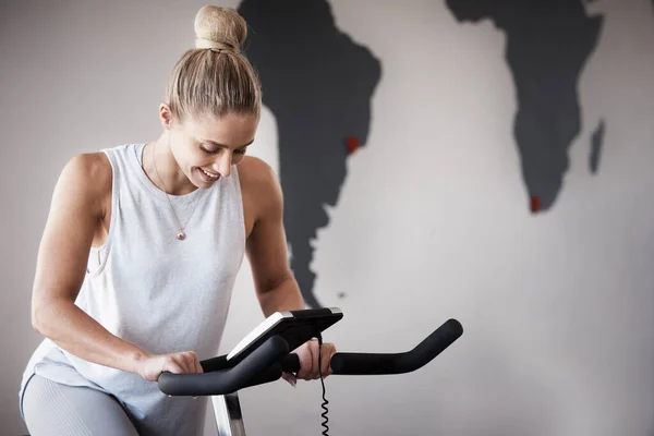 Fitness Gym Bike Woman Cycling Cardio Performance Body Wellness Exercise — Stok fotoğraf