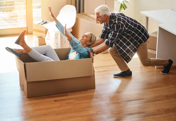 New Home New Adventures Happy Mature Couple Having Fun Moving — Stok fotoğraf