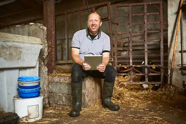 Can Run Entire Farm Tablet Full Length Portrait Male Farmer — Stock Fotó