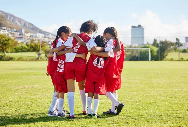Diversity Sports Girl Hug Soccer Field Training Youth Competition Match — Stock fotografie