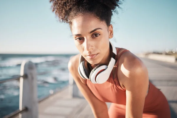 Portrait Fitness Black Woman Tired Ocean Runner Headphones Focus Determined — Zdjęcie stockowe
