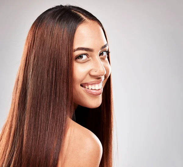 Smile Portrait Woman Studio Hair Beauty Salon Treatment Grey Background — Φωτογραφία Αρχείου