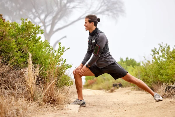 Stretching Legs Running Man Nature Trail Fitness Marathon Training Cardio — Stockfoto