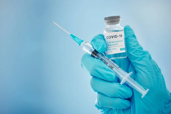 Arzt Hände Und Covid Impfstoff Zur Heilung Gesundheitsfürsorge Oder Medizinische — Stockfoto