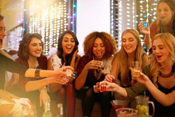Know How Throw Awesome Party Group Young Women Drinking Shots — Stock Photo, Image