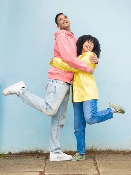 Happy Rain Jacket Couple Friends Hug Smile Love Winter Weather — Stockfoto