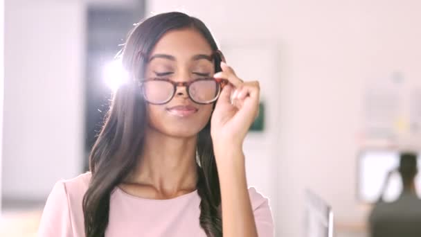 Portrait Leader Business Woman Lens Flare Office Vision Mindset Career — Video