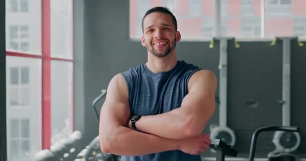 Mężczyzna Siłownia Fitness Portret Treningu Ćwiczeń Zdrowego Stylu Życia Uśmiechem — Wideo stockowe