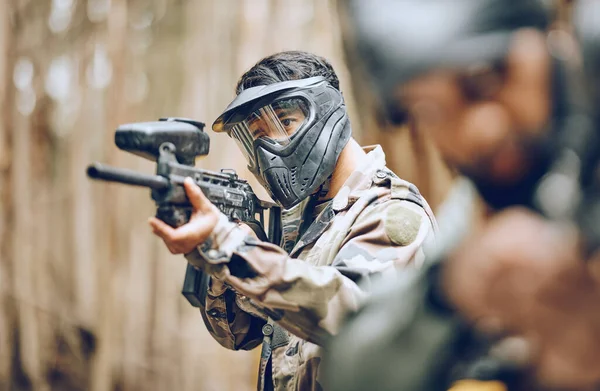Paintball Gun Target Man Sports Action Outdoor Battlefield Soldier Focus — ストック写真