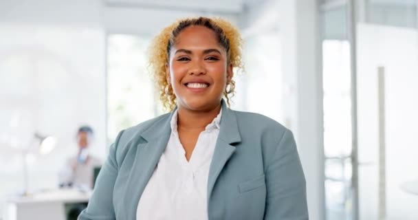 Portrait Leader Happy Business Woman Modern Office Smiling Future Company — Vídeo de stock