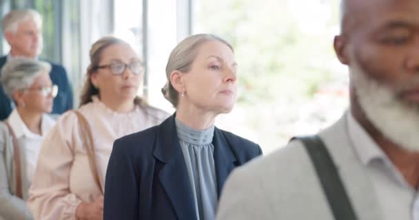 Senior Staff Line Waiting Mature Woman Business Workers Standing Job — Αρχείο Βίντεο